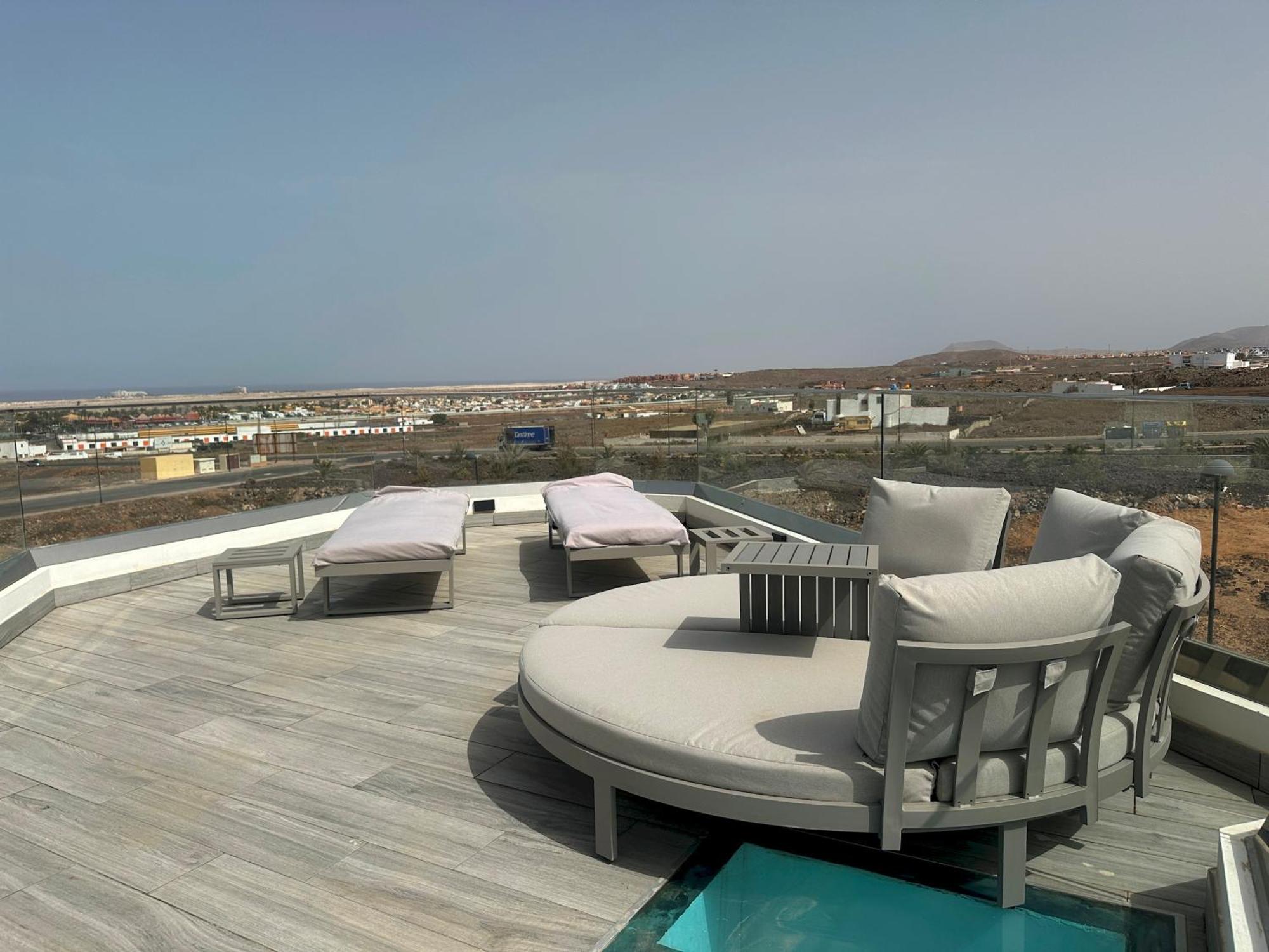 Villa Poseidon Corralejo With Private Heated Pool, Sauna And Stunning Volcano Views By Amazzzing Travel מראה חיצוני תמונה